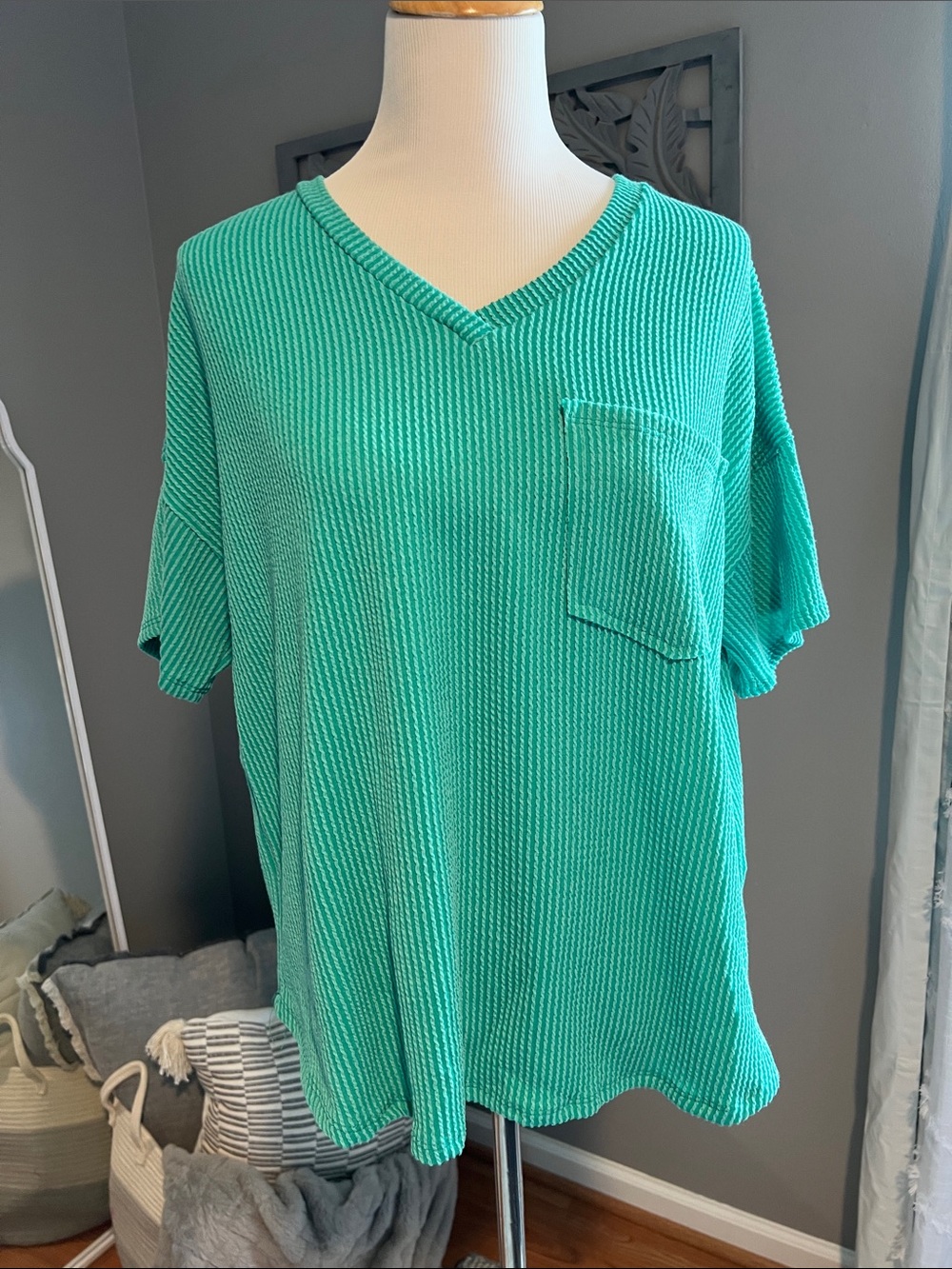 Altar’D State V-Neck Pocket Knit Top - Green Size Medium